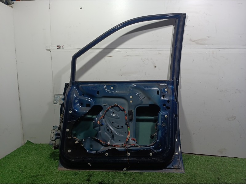 Recambio de puerta delantera derecha para chrysler voyager (rg) 2.5 crd grand voyager limited referencia OEM IAM   