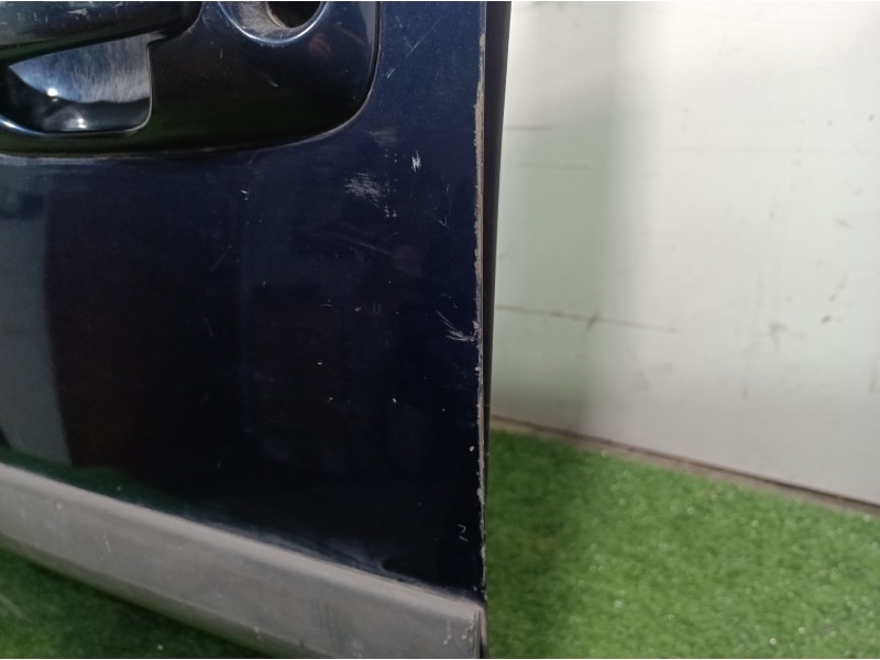 Recambio de puerta delantera izquierda para chrysler voyager (rg) 2.5 crd grand voyager limited referencia OEM IAM   