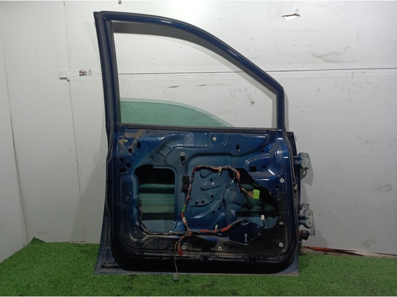 Recambio de puerta delantera izquierda para chrysler voyager (rg) 2.5 crd grand voyager limited referencia OEM IAM   