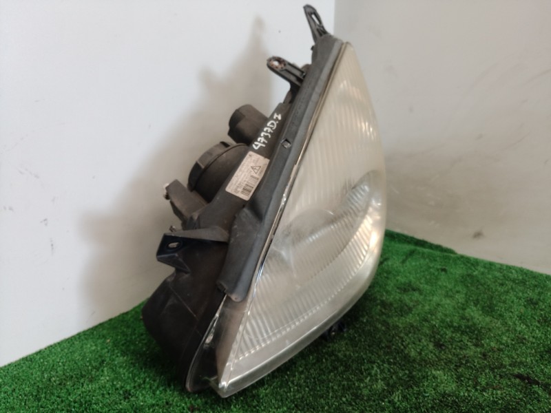 Recambio de faro xenon izquierdo para citroën c5 berlina 3.0 v6 exclusive automático referencia OEM IAM 9639319980 9639319980 96