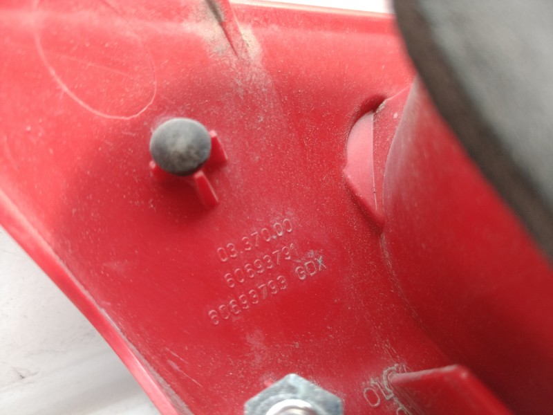 Recambio de piloto trasero derecho interior para alfa romeo 147 (190) 1.6 t.spark eco distinctive referencia OEM IAM 60693791 60