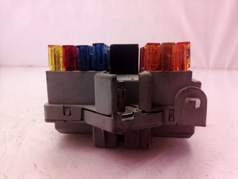 Recambio de caja reles / fusibles para fiat doblo cargo (223) 1.9 d furg. referencia OEM IAM 46752706 46752706 46752706
