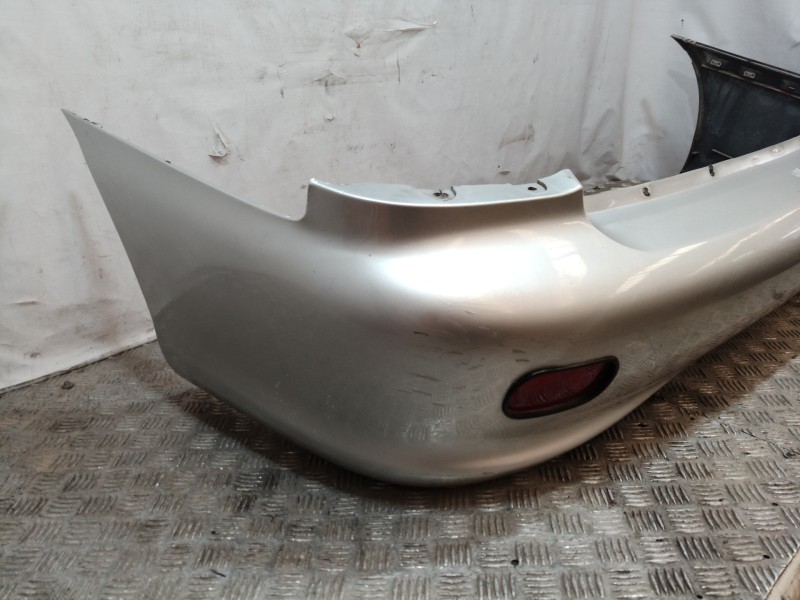 Recambio de paragolpes trasero para hyundai accent (x3) 1.3 gls automático referencia OEM IAM   