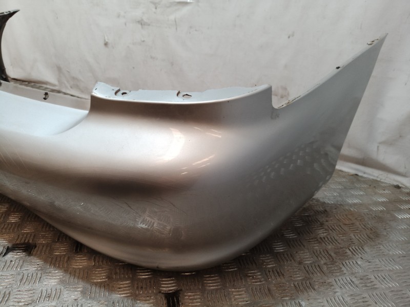 Recambio de paragolpes trasero para hyundai accent (x3) 1.3 gls automático referencia OEM IAM   