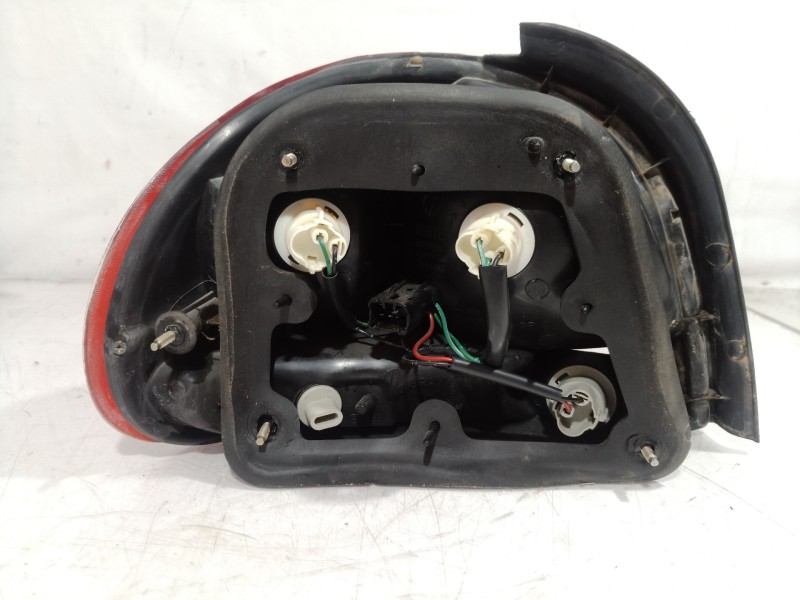 Recambio de piloto trasero derecho para hyundai accent (x3) 1.3 gls automático referencia OEM IAM 9240222210 9240222210 92402222