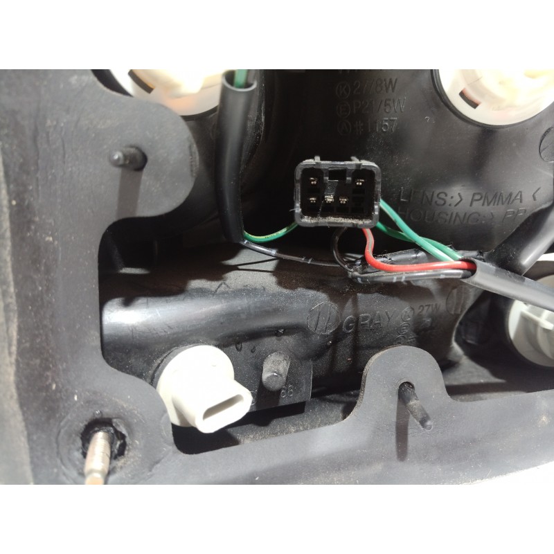 Recambio de piloto trasero derecho para hyundai accent (x3) 1.3 gls automático referencia OEM IAM 9240222210 9240222210 92402222