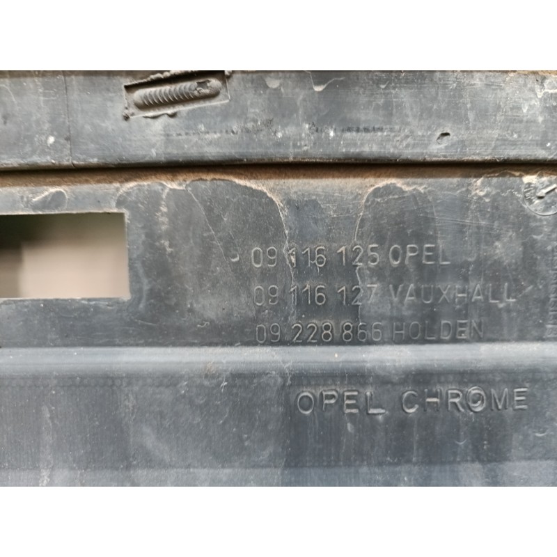 Recambio de paragolpes delantero para opel combo (corsa c) cargo referencia OEM IAM 13113087 13113087 09116125