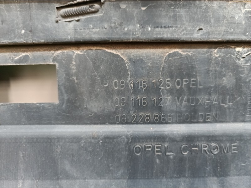 Recambio de paragolpes delantero para opel combo (corsa c) cargo referencia OEM IAM 13113087 13113087 09116125