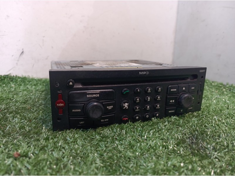 Recambio de sistema audio / radio cd para peugeot 307 cc (s2) sport referencia OEM IAM 96611440XT 96611440XT CA0000500189
