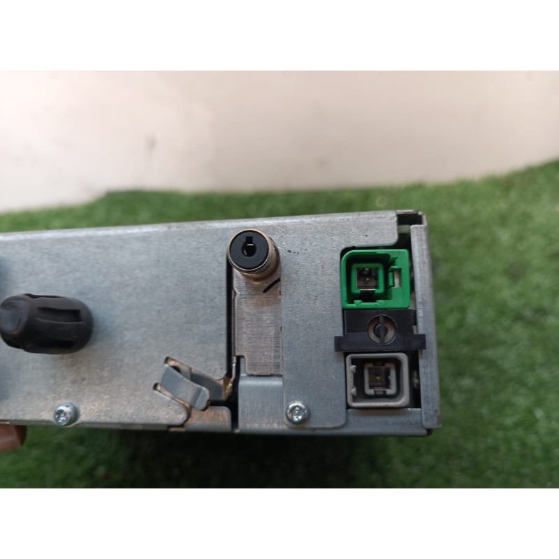 Recambio de sistema audio / radio cd para peugeot 307 cc (s2) sport referencia OEM IAM 96611440XT 96611440XT CA0000500189