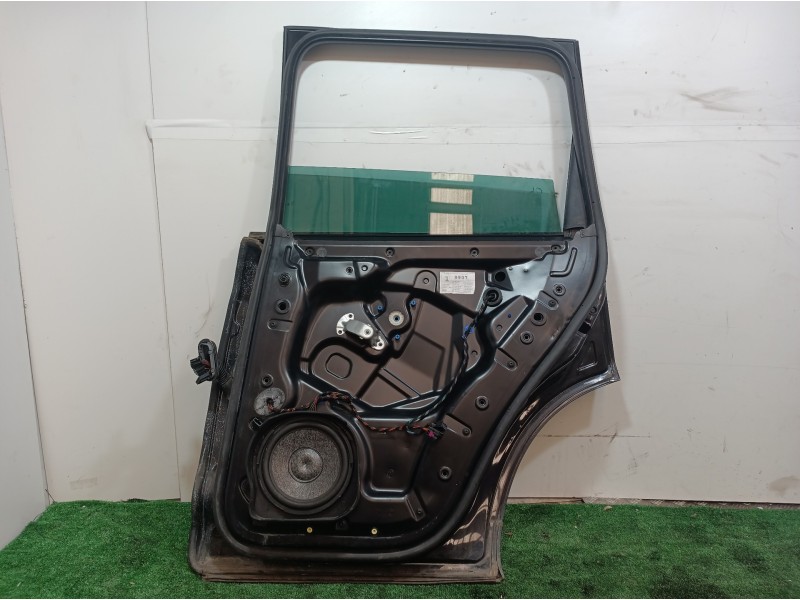 Recambio de puerta trasera derecha para volkswagen touareg (7la) tdi r5 referencia OEM IAM   