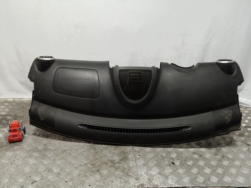Recambio de salpicadero para peugeot 107 básico referencia OEM IAM   