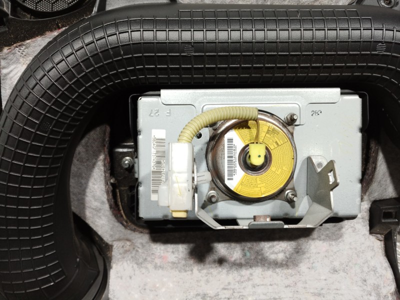 Recambio de salpicadero para peugeot 107 básico referencia OEM IAM   