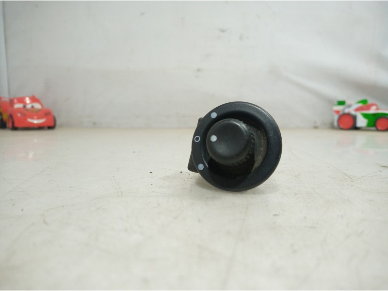 Recambio de mando retrovisor para renault megane ii classic berlina 1.9 dci diesel referencia OEM IAM 8200002442A 8200002442A 82