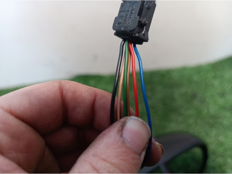 Recambio de retrovisor derecho para peugeot 307 cc (s2) sport referencia OEM IAM 96577215XT06 96577215XT06 96577215