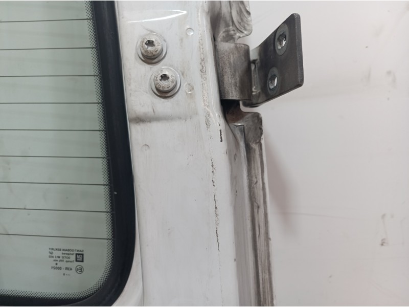 Recambio de porton trasero izquierdo para opel combo (corsa c) cargo referencia OEM IAM   