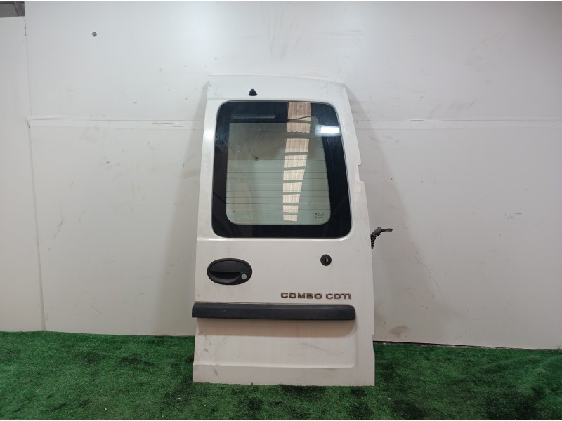 Recambio de porton trasero derecho para opel combo (corsa c) cargo referencia OEM IAM   