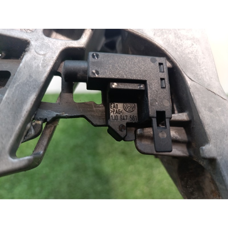 Recambio de palanca freno de mano para volkswagen golf v berlina (1k1) highline referencia OEM IAM 8J0711303 8J0711303 1J0947561