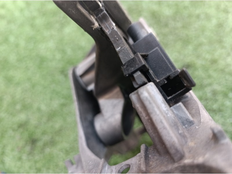 Recambio de palanca freno de mano para volkswagen golf v berlina (1k1) highline referencia OEM IAM 8J0711303 8J0711303 1J0947561