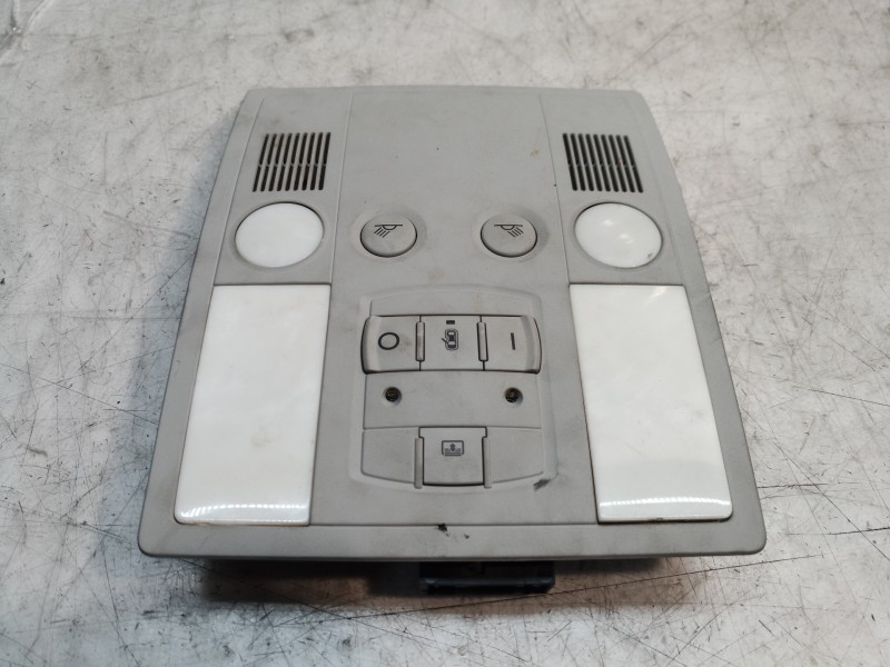 Recambio de luz interior para audi a8 (4e2) 3.0 tdi quattro l referencia OEM IAM 4E0947111A 4E0947111A 4E0947111A