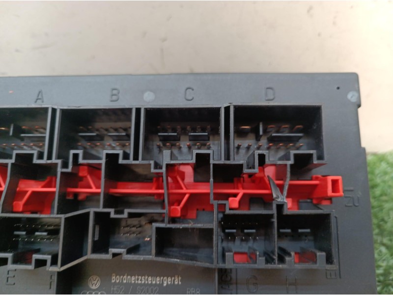 Recambio de caja reles / fusibles para volkswagen golf v berlina (1k1) highline referencia OEM IAM 3C0937049AE 3C0937049AE F005V