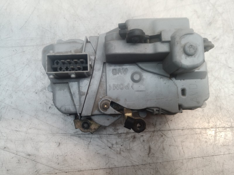 Recambio de cerradura puerta delantera derecha para peugeot 406 berlina (s1/s2) stdt referencia OEM IAM   