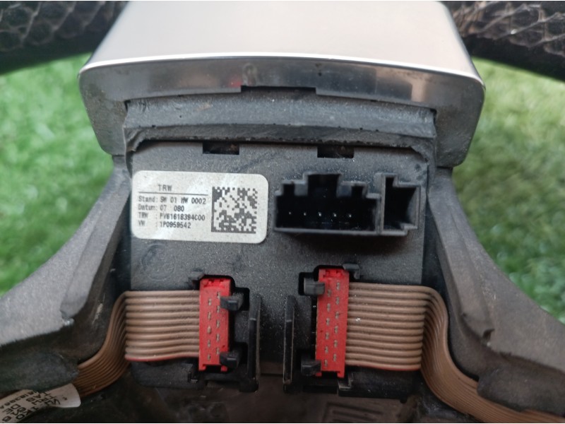 Recambio de volante para volkswagen golf v berlina (1k1) highline referencia OEM IAM 1K0959537J 61618396 1K0959538