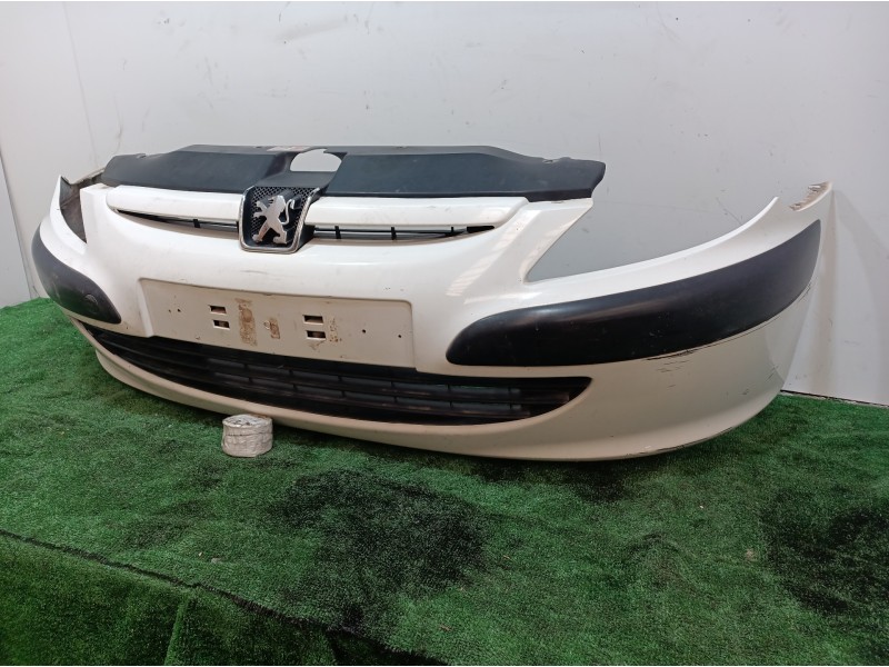 Recambio de paragolpes delantero para peugeot 307 break / sw (s1) break xs referencia OEM IAM   