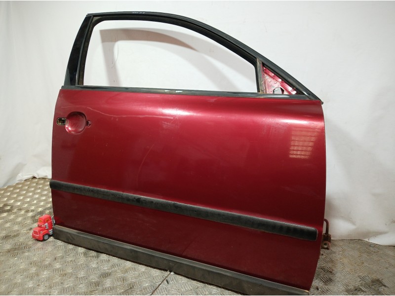 Recambio de puerta delantera derecha para volkswagen passat berlina (3b2) comfortline referencia OEM IAM   