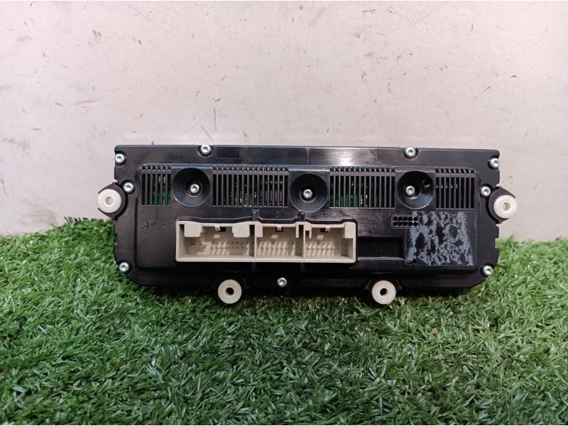 Recambio de mando calefaccion / aire acondicionado para volkswagen golf v berlina (1k1) highline referencia OEM IAM 74641470 746