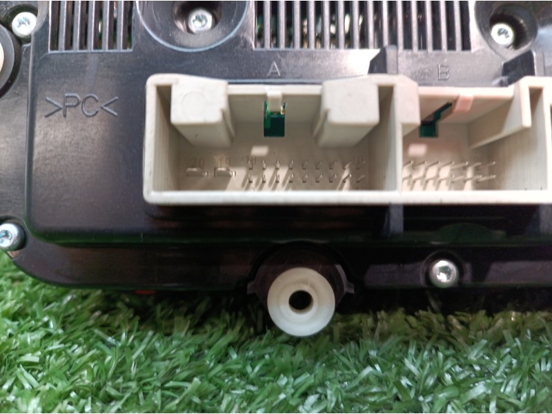 Recambio de mando calefaccion / aire acondicionado para volkswagen golf v berlina (1k1) highline referencia OEM IAM 74641470 746