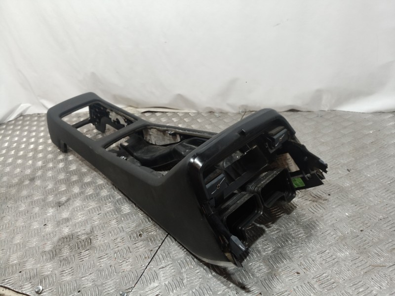 Recambio de consola central tras. para audi a8 (4e2) 3.0 tdi quattro referencia OEM IAM 4E0863241D 4E0863241D 4E0863241