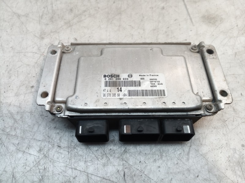 Recambio de centralita motor uce para citroën xsara picasso 1.6 16v exclusive referencia OEM IAM 0261206633 0261206633 026120663