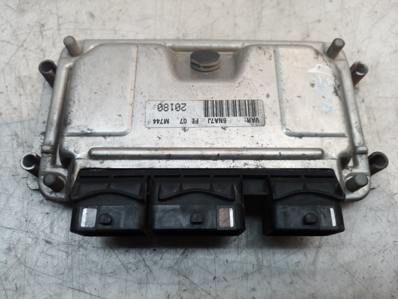Recambio de centralita motor uce para citroën xsara picasso 1.6 16v exclusive referencia OEM IAM 0261206633 0261206633 026120663