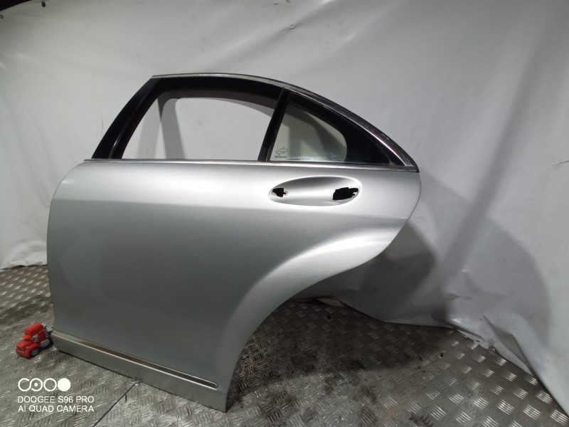 Recambio de puerta trasera izquierda para mercedes-benz clase s (w221) berlina 500 l (221.171) referencia OEM IAM   