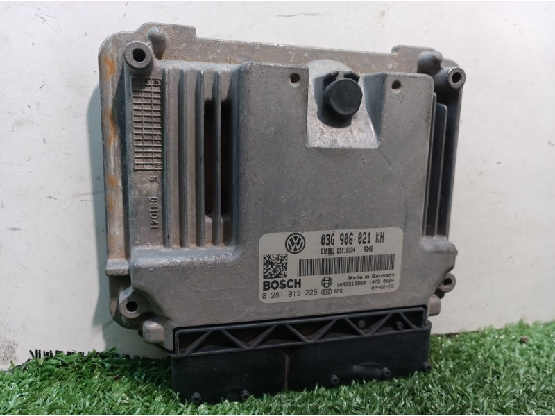 Recambio de centralita motor uce para volkswagen golf v berlina (1k1) highline referencia OEM IAM 03G906021KH 03G906021KH 1039S1