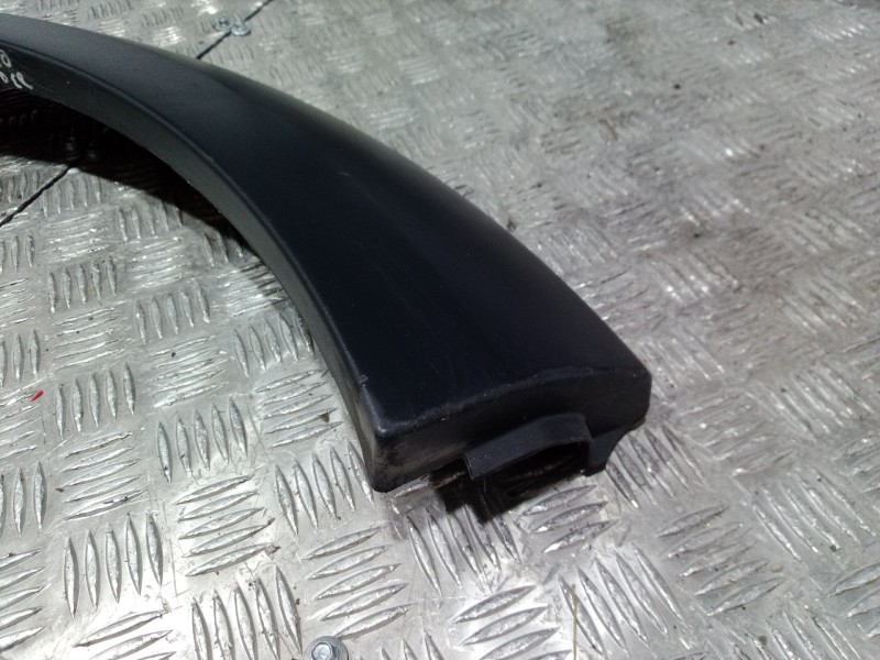 Recambio de moldura para land rover discovery v6 td hse referencia OEM IAM   