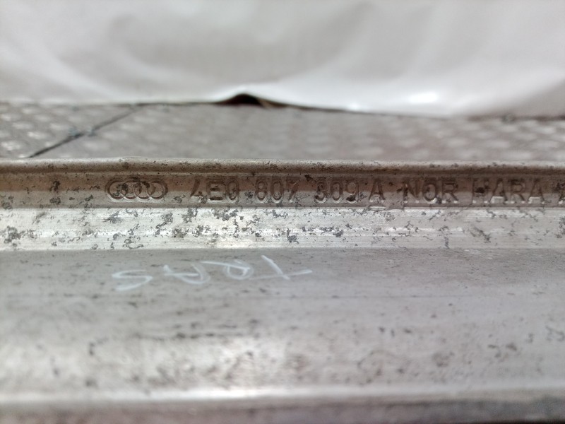 Recambio de refuerzo paragolpes trasero para audi a8 (4e2) referencia OEM IAM 4E0807309A 4E0807309A 4E0807309A