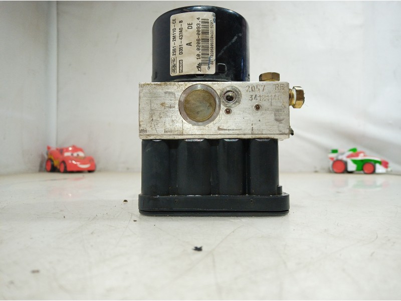 Recambio de abs para ford fiesta (cbk) ambiente referencia OEM IAM 10096001063 10096001063 10096001063