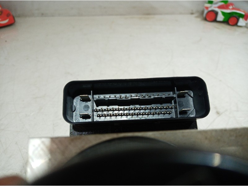 Recambio de abs para ford fiesta (cbk) ambiente referencia OEM IAM 10096001063 10096001063 10096001063