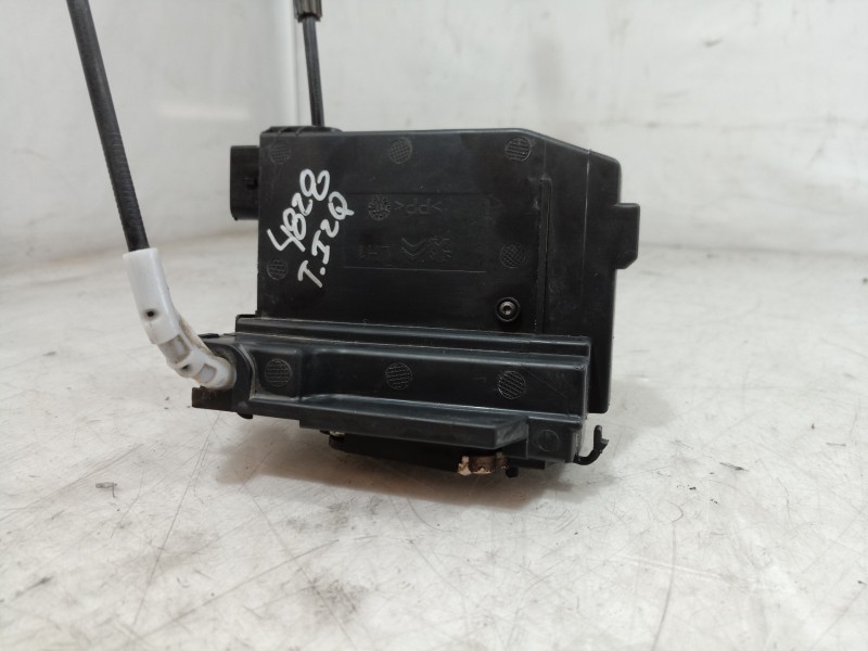 Recambio de cerradura puerta trasera izquierda para peugeot 308 sw allure referencia OEM IAM 9826126080 9826126080 9826126080