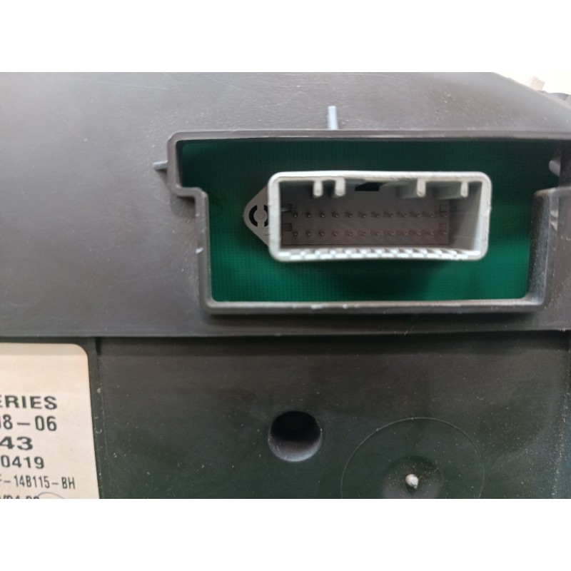 Recambio de cuadro instrumentos para renault megane ii classic berlina confort dynamique referencia OEM IAM 8200408790D 2RPF10A8