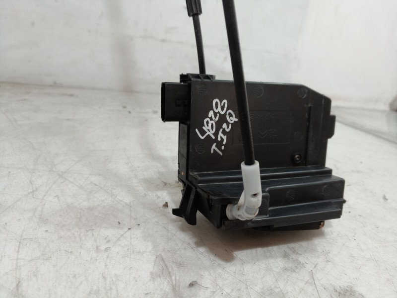 Recambio de cerradura puerta trasera izquierda para peugeot 308 sw allure referencia OEM IAM 9826126080 9826126080 9826126080