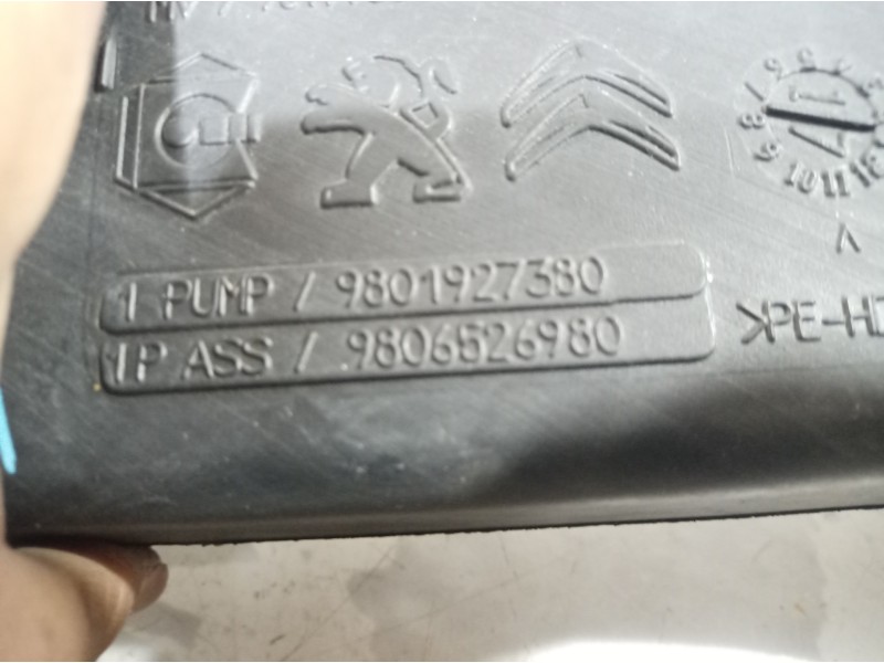 Recambio de deposito limpia para peugeot 308 sw allure referencia OEM IAM 9801927380 9801927380 9801927380
