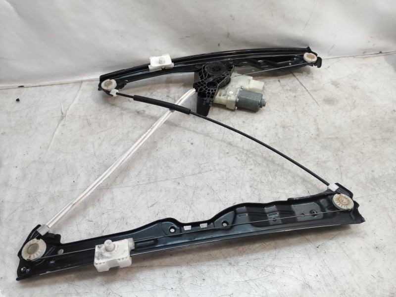 Recambio de elevalunas delantero derecho para peugeot 308 sw allure referencia OEM IAM 9816271780 9816271780 9816271780