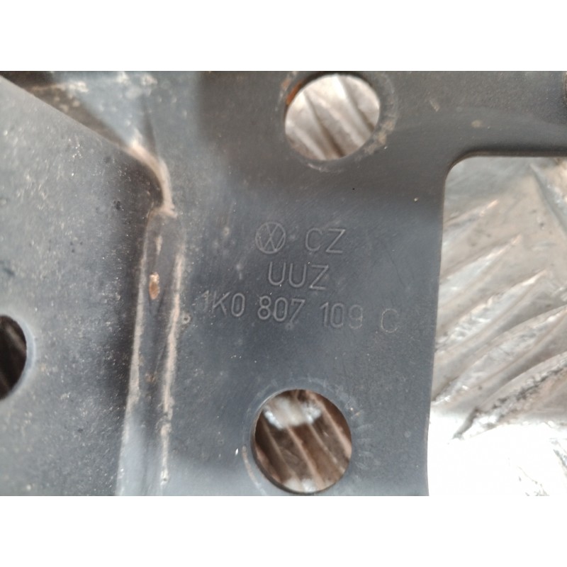 Recambio de refuerzo paragolpes delantero para volkswagen golf v berlina (1k1) conceptline (e) referencia OEM IAM 1K0807109C 1K0