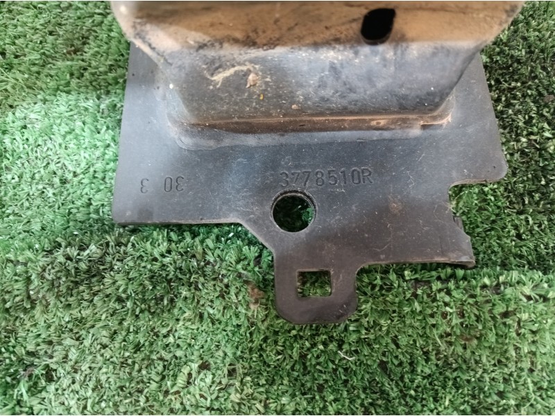 Recambio de refuerzo paragolpes delantero para citroën c2 by loeb referencia OEM IAM 3778510R 3778510R 412393B