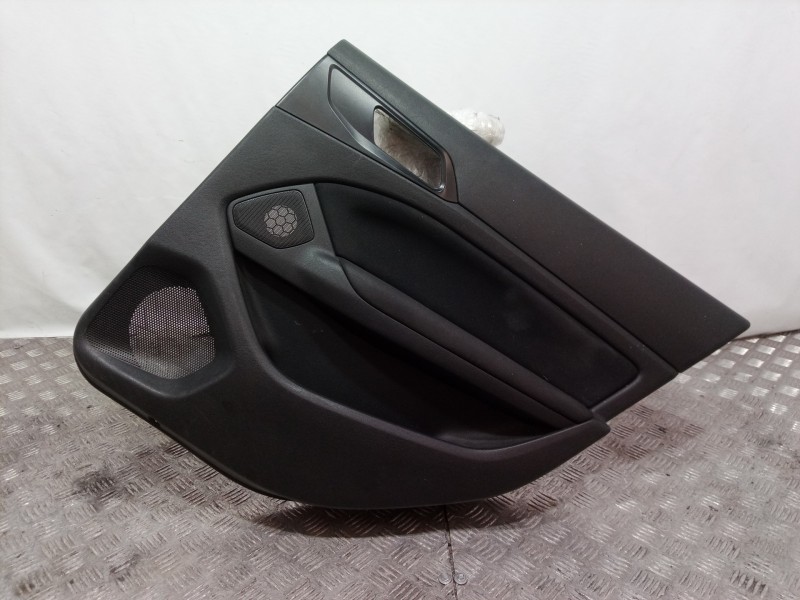 Recambio de guarnecido puerta trasera derecha para peugeot 308 sw allure referencia OEM IAM 98041909PT 98041909PT 98041909PT