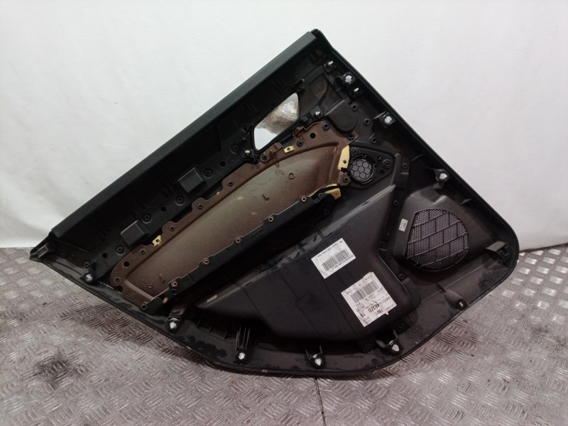 Recambio de guarnecido puerta trasera derecha para peugeot 308 sw allure referencia OEM IAM 98041909PT 98041909PT 98041909PT