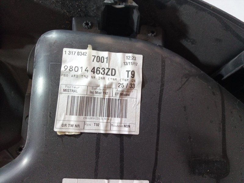 Recambio de guarnecido puerta trasera derecha para peugeot 308 sw allure referencia OEM IAM 98041909PT 98041909PT 98041909PT